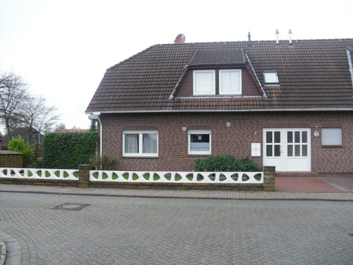 PKW Stellplatz und Fahrrad-Garage 3